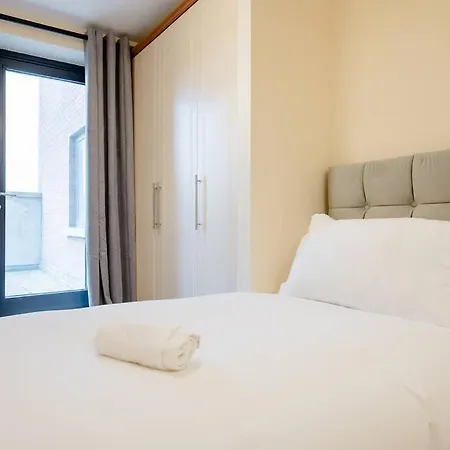 Peaceful 2 Bedrooms Near St Patrick's Cathedral شقة
