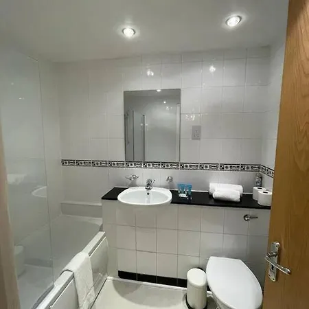 Peaceful 2 Bedrooms Near St Patrick's Cathedral *
