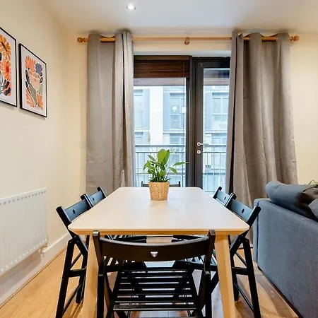 Peaceful 2 Bedrooms Near St Patrick's Cathedral