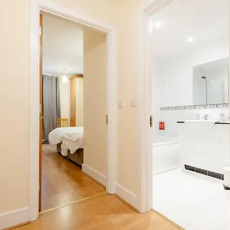 Peaceful 2 Bedrooms Near St Patrick's Cathedral